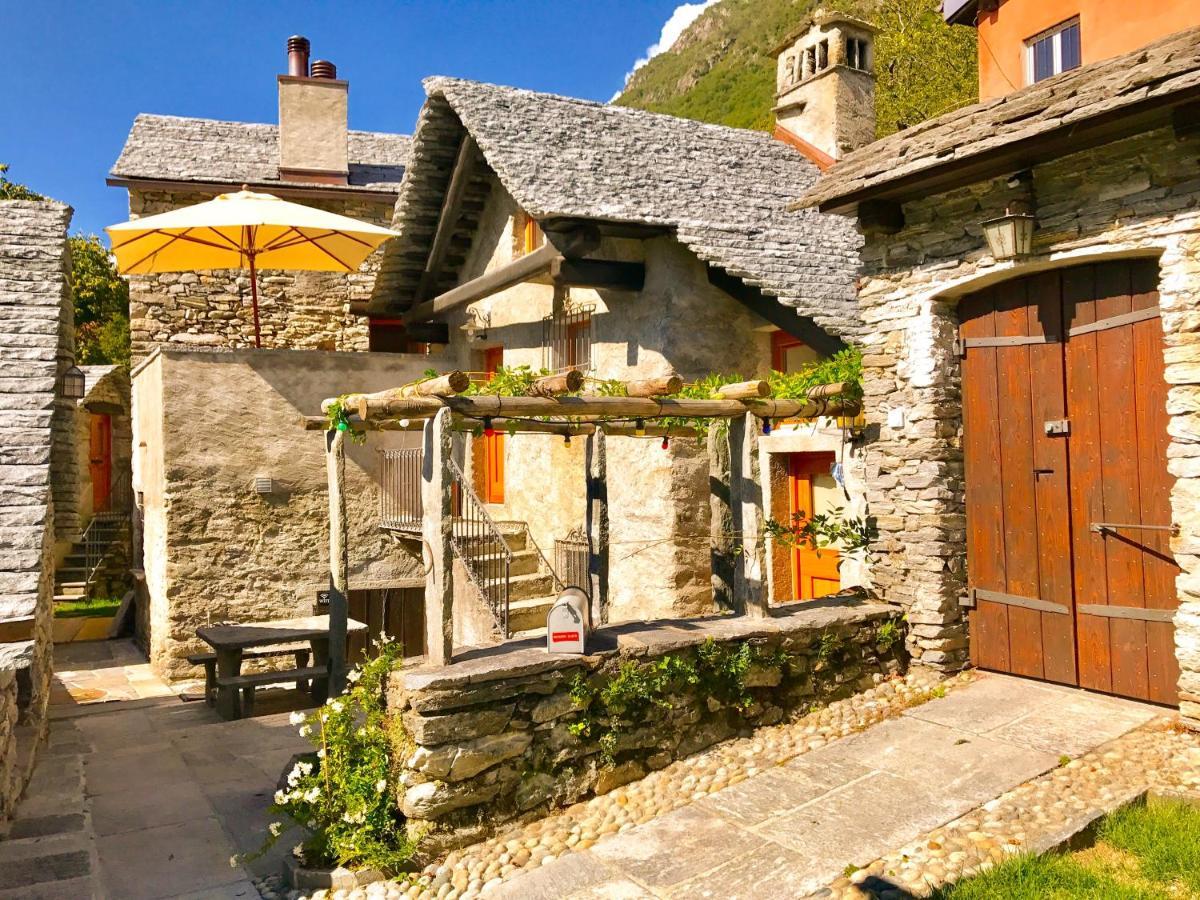 Hotel Rustici Maggia Aurigeno Exterior foto
